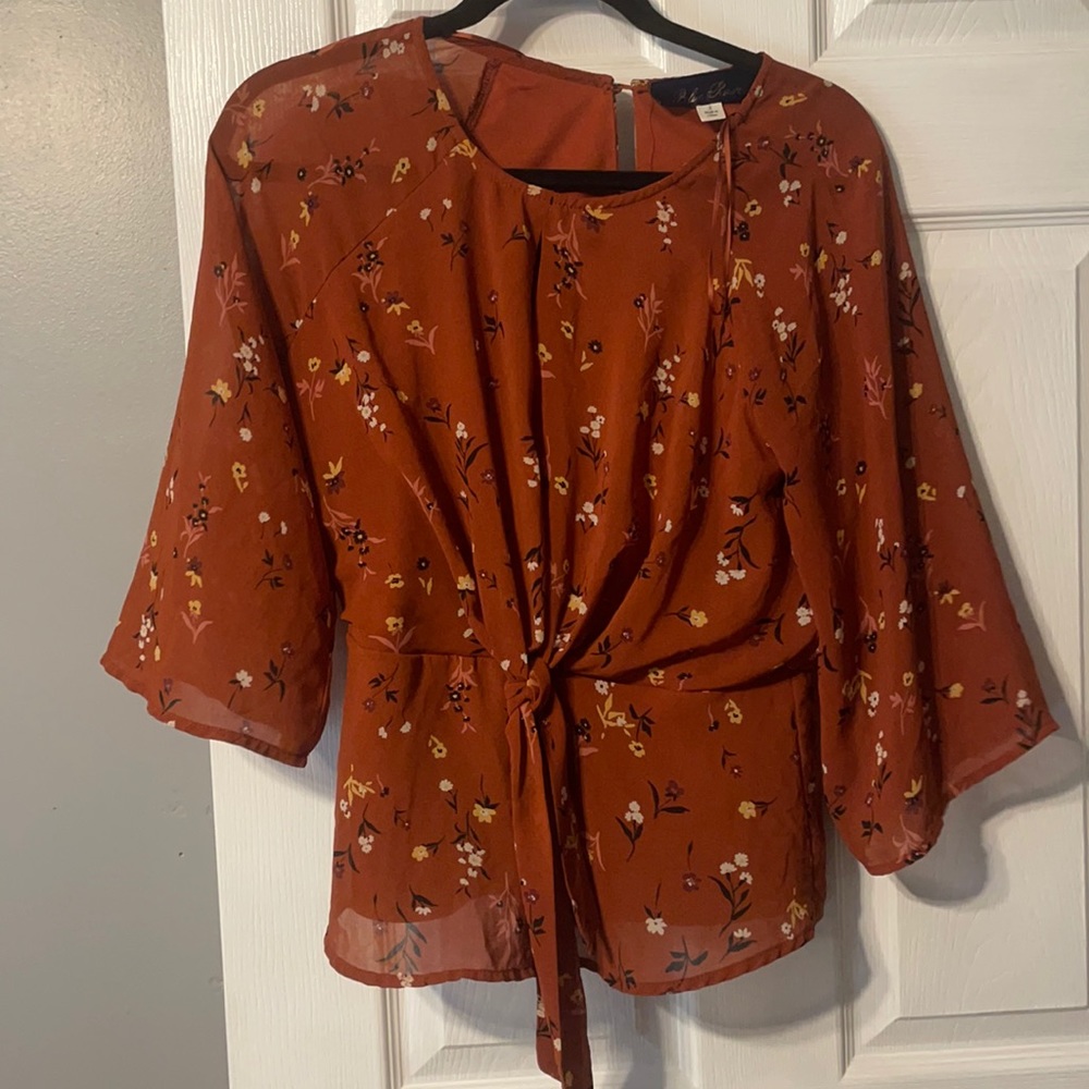 Francesca’s Floral Top